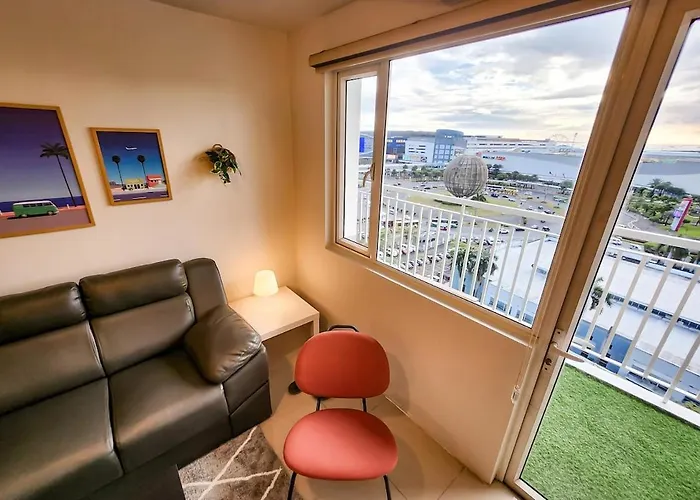 Amazing View 2br Moa, 98 Sqm Xbox 200mbps, Printer